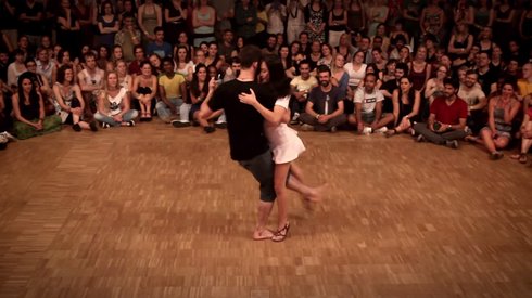 Mükemmel Dans Performansı Böyle Bir Şey Olsa Gerek