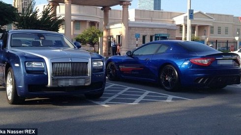 Dubai'deki Üniversitenin Araç Parkı Beklentilerimizi Boşa Çıkarmıyor