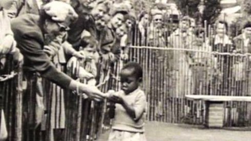 İnsanların Sergilendiği Hayvanat Bahçeleri